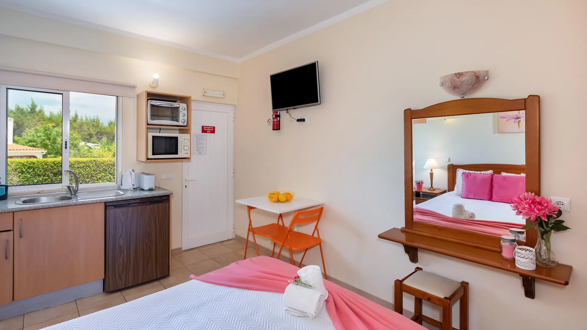 Apartamentos Flor Da Laranja, Albufeira By Algarveblossom