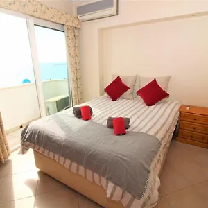 Waves View- Albufeira